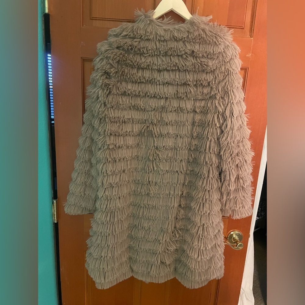 Saints and secrets fringe faux fur coat - Picture 7 of 10